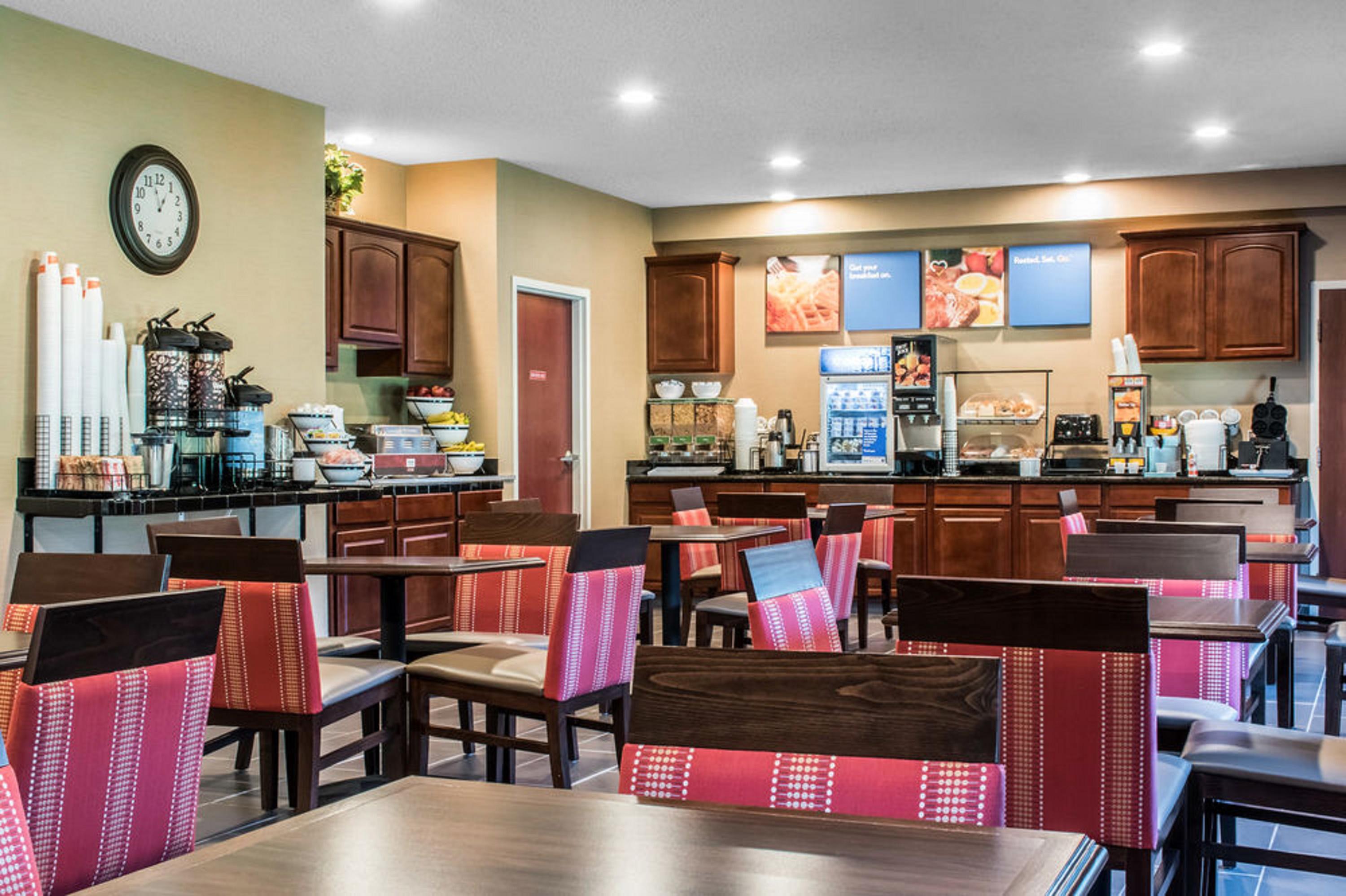 Comfort Inn Lancaster County Columbia Exterior photo